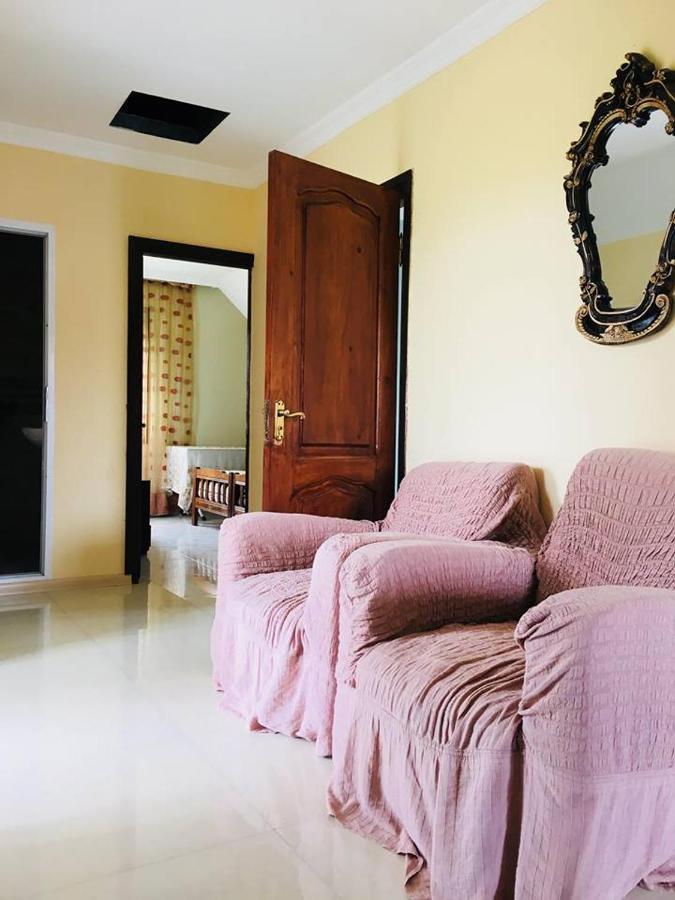 Guest House "Sulo" Kobuleti Bagian luar foto