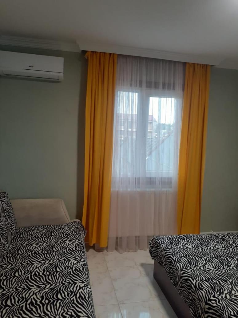 Guest House "Sulo" Kobuleti Bagian luar foto