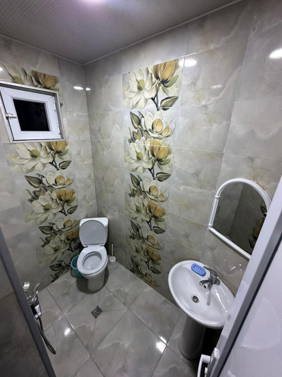 Guest House "Sulo" Kobuleti Ruang foto