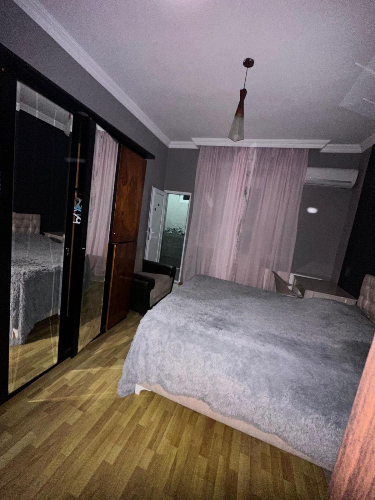 Guest House "Sulo" Kobuleti Bagian luar foto