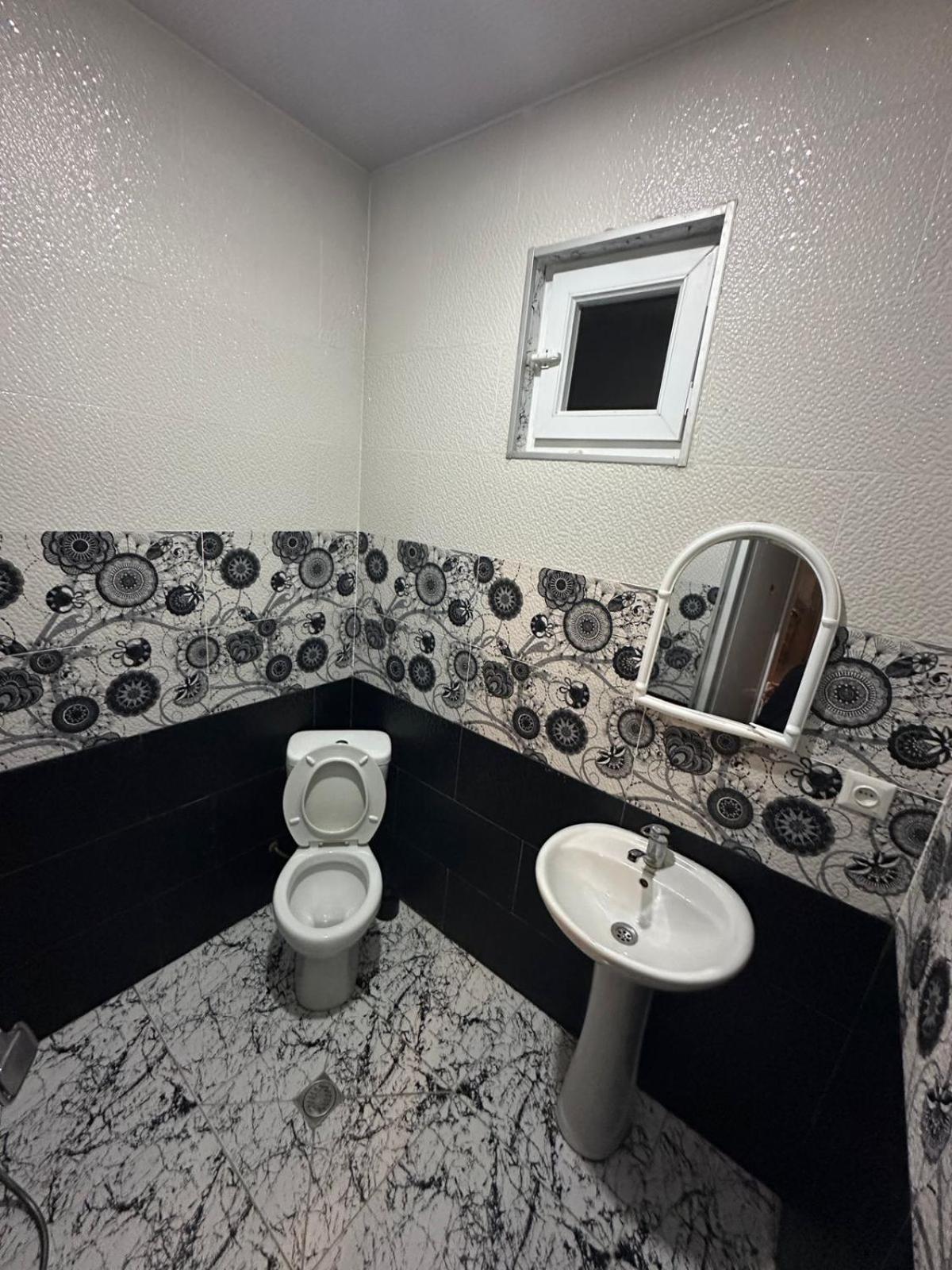Guest House "Sulo" Kobuleti Bagian luar foto