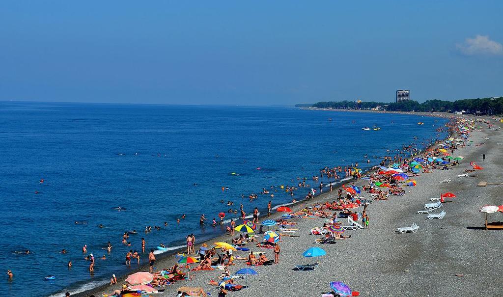 Guest House "Sulo" Kobuleti Bagian luar foto