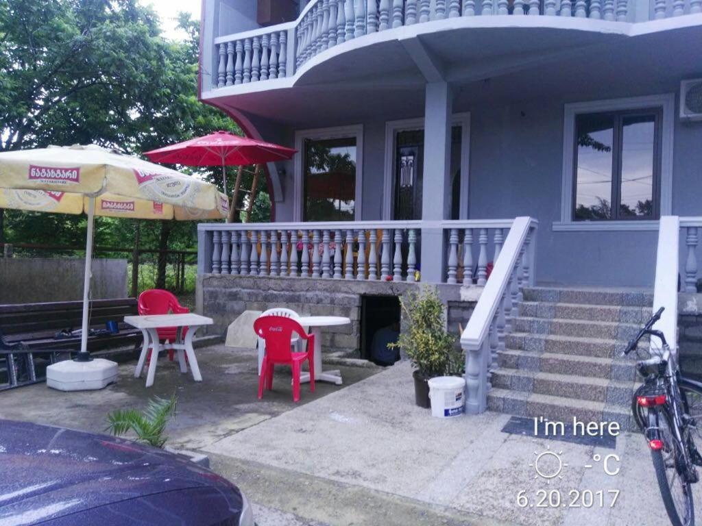 Guest House "Sulo" Kobuleti Bagian luar foto